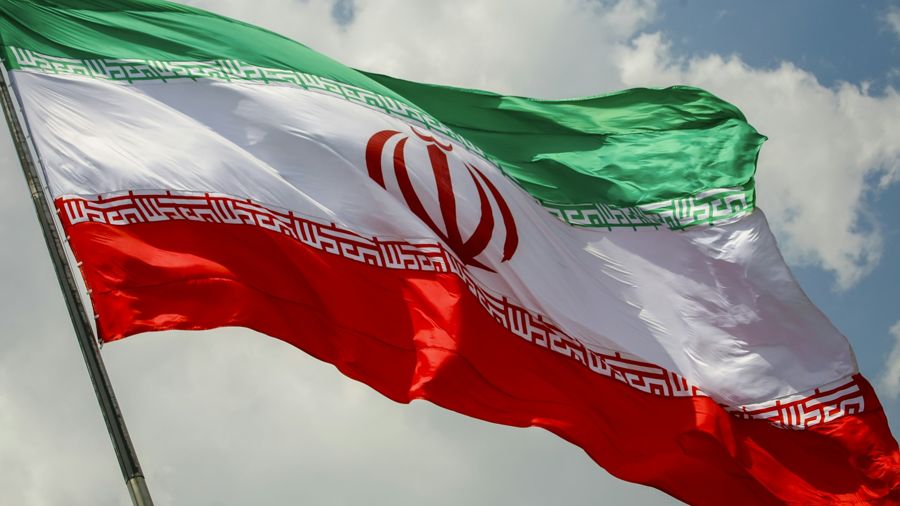 bandera de iran ondeando